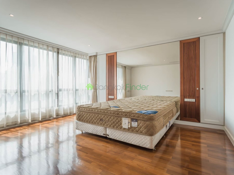 Chitlom, Ploenchit-Chidlom, Bangkok, Thailand, 5 Bedroom Bedrooms, 0 ,5 BathroomBathrooms,Penthouse,For Sale,Baan Navarang,Chitlom,5428