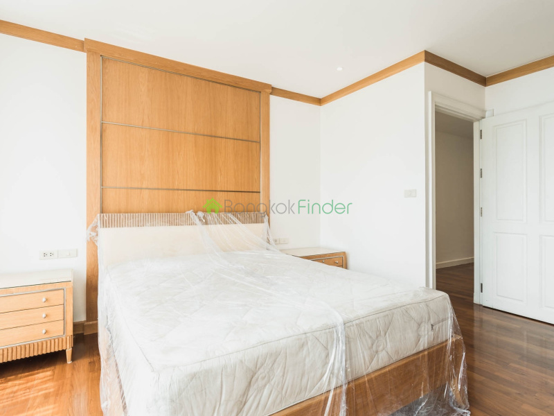 Chitlom, Ploenchit-Chidlom, Bangkok, Thailand, 5 Bedroom Bedrooms, 0 ,5 BathroomBathrooms,Penthouse,For Sale,Baan Navarang,Chitlom,5428