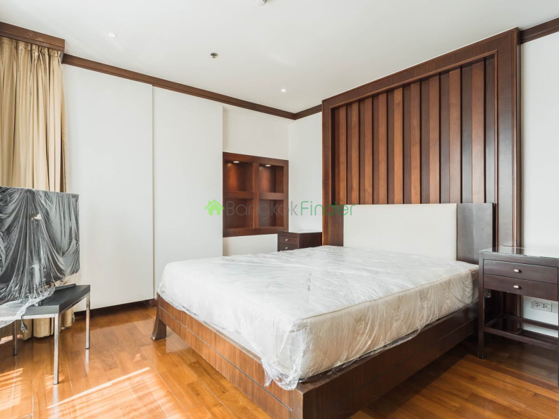 Chitlom, Ploenchit-Chidlom, Bangkok, Thailand, 5 Bedroom Bedrooms, 0 ,5 BathroomBathrooms,Penthouse,For Sale,Baan Navarang,Chitlom,5428
