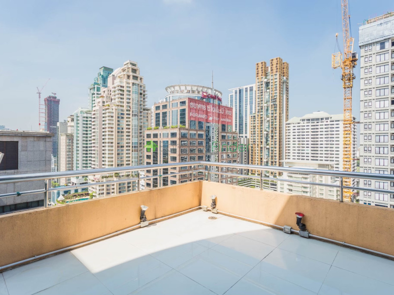 Chitlom, Ploenchit-Chidlom, Bangkok, Thailand, 5 Bedroom Bedrooms, 0 ,5 BathroomBathrooms,Penthouse,For Sale,Baan Navarang,Chitlom,5428