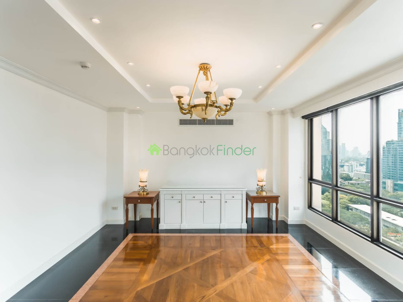 Chitlom, Ploenchit-Chidlom, Bangkok, Thailand, 5 Bedroom Bedrooms, 0 ,5 BathroomBathrooms,Penthouse,For Sale,Baan Navarang,Chitlom,5428