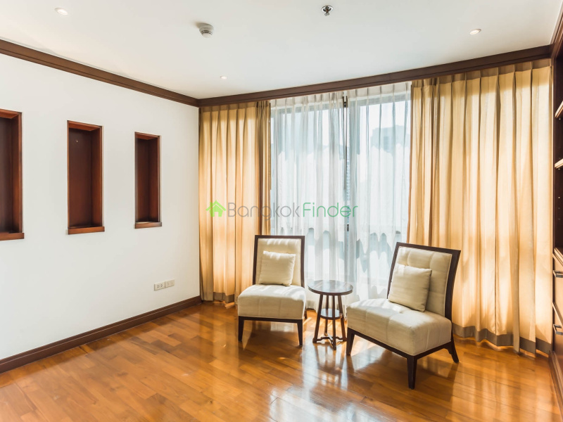 Chitlom, Ploenchit-Chidlom, Bangkok, Thailand, 5 Bedroom Bedrooms, 0 ,5 BathroomBathrooms,Penthouse,For Sale,Baan Navarang,Chitlom,5428