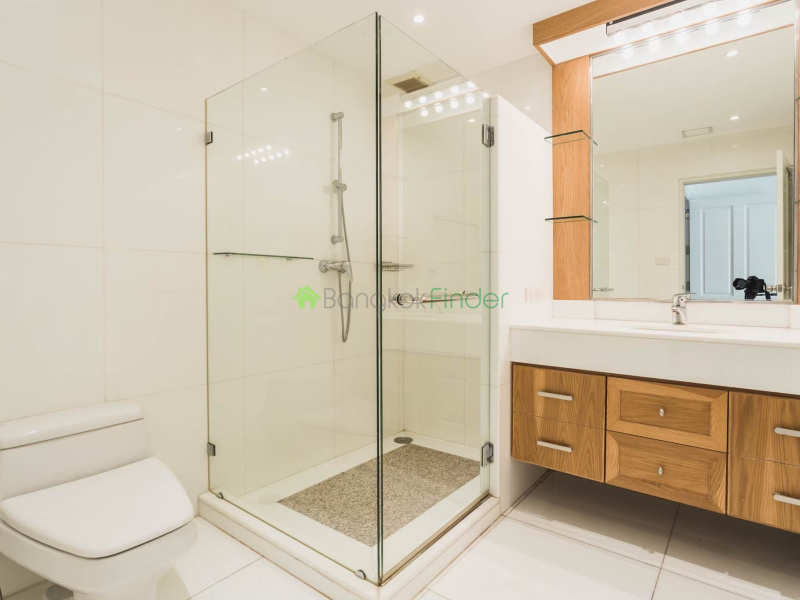 Chitlom, Ploenchit-Chidlom, Bangkok, Thailand, 5 Bedroom Bedrooms, 0 ,5 BathroomBathrooms,Penthouse,For Sale,Baan Navarang,Chitlom,5428